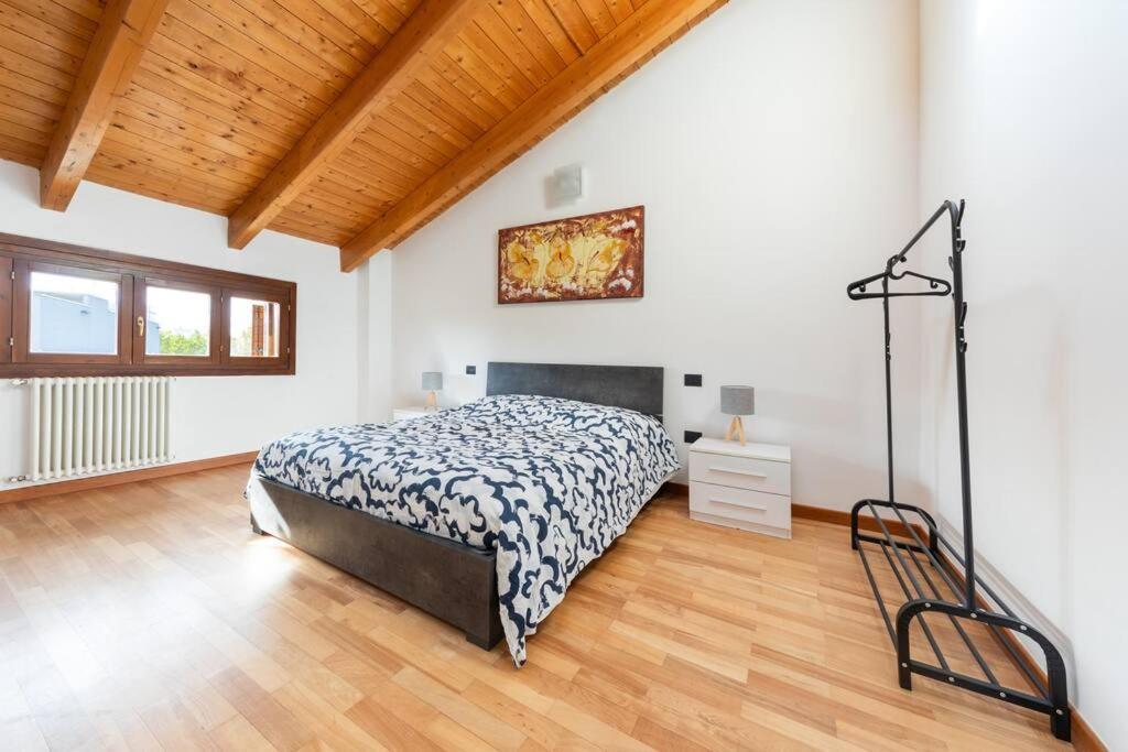 Appartamento Unico A Bologna Con 3 Camere E Parcheggio Gratuito Eksteriør bilde